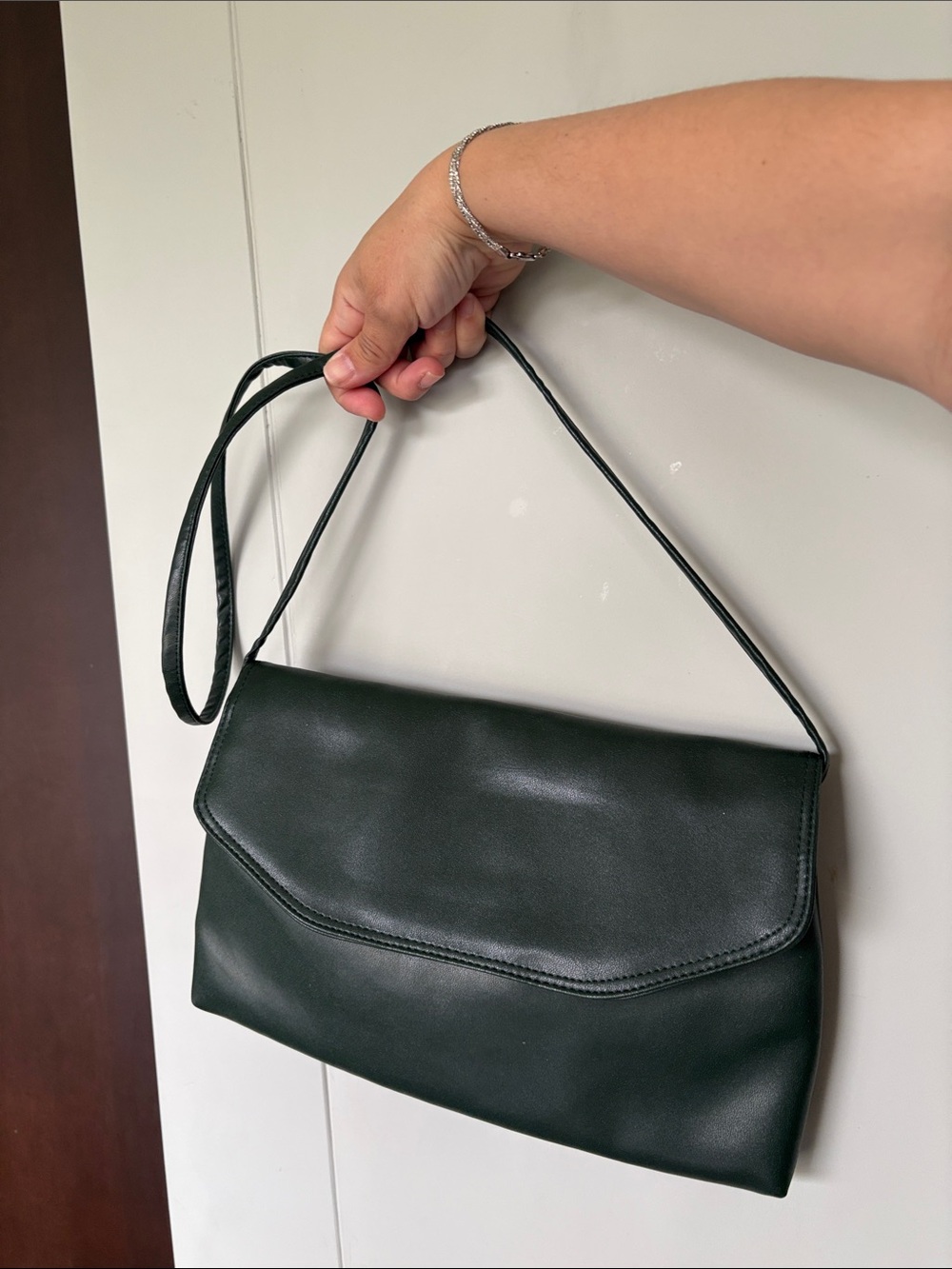 Vintage forest green leather purse made in Korea 1980s like new